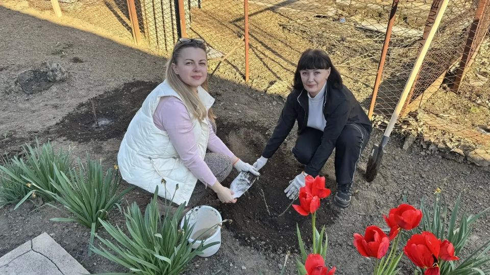 Чаплынский районный отдел ЗАГС принял участие во Всероссийском субботнике Чаплинского муниципального округа Чаплынский районный отдел ЗАГС принял участие во Всероссийском субботнике Чаплинского муниципального округа