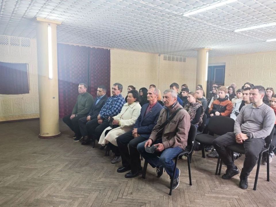В Каланчаке прошли памятные мероприятия ко Дню памяти жертв Чернобыльской катастрофы В Каланчаке прошли памятные мероприятия ко Дню памяти жертв Чернобыльской катастрофы