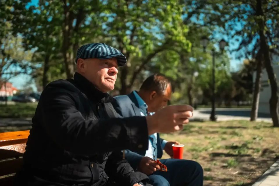 Жители Геническа приняли участие в Международной акции «Георгиевская лента» Жители Геническа приняли участие в Международной акции «Георгиевская лента»