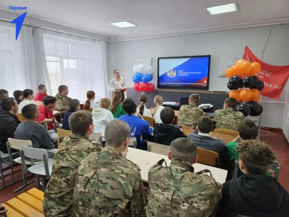 Первые Подовской школы приняли участие в уроке мужества «Горячее сердце» Первые Подовской школы приняли участие в уроке мужества «Горячее сердце»