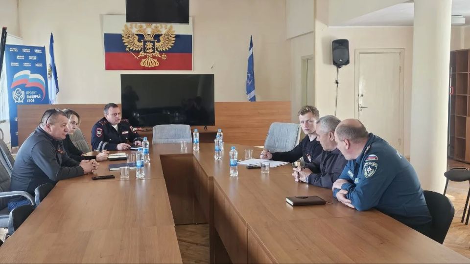 Внеочередное заседание комиссии по безопасности дорожного движения Внеочередное заседание комиссии по безопасности дорожного движения