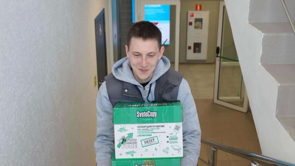Культурный мост: Санкт-Петербургская академия художеств передала уникальное собрание книг для дизайнеров ХТУ Культурный мост: Санкт-Петербургская академия художеств передала уникальное собрание книг для дизайнеров ХТУ