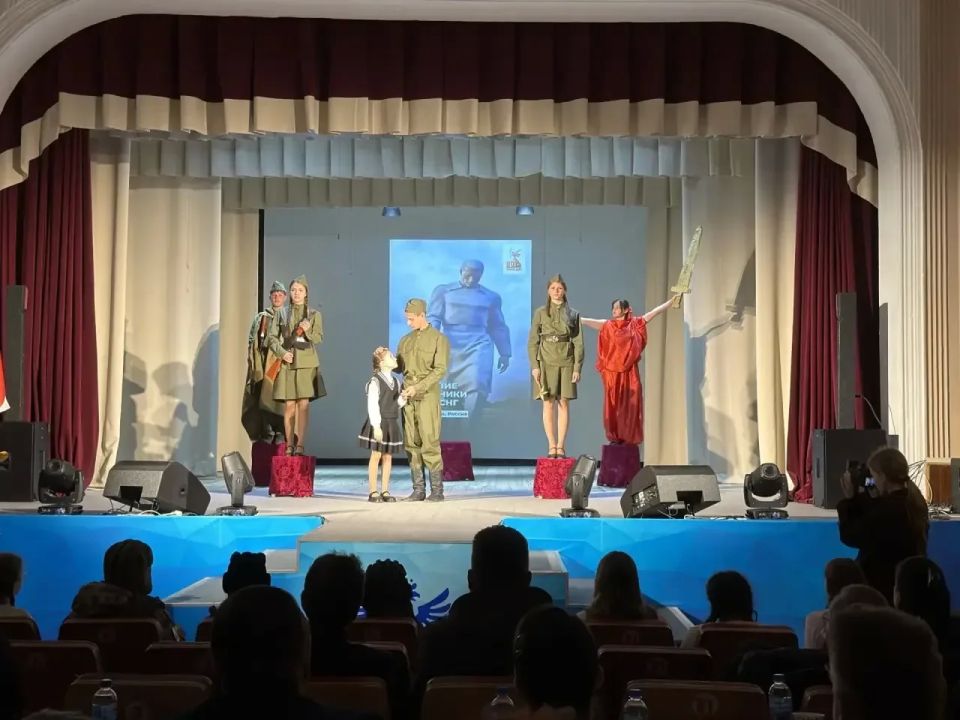 Память, которая звучит в голосах школьников: в Херсонской области подвели итоги конкурса «Мы — наследники Победы!» Память, которая звучит в голосах школьников: в Херсонской области подвели итоги конкурса «Мы — наследники Победы!»
