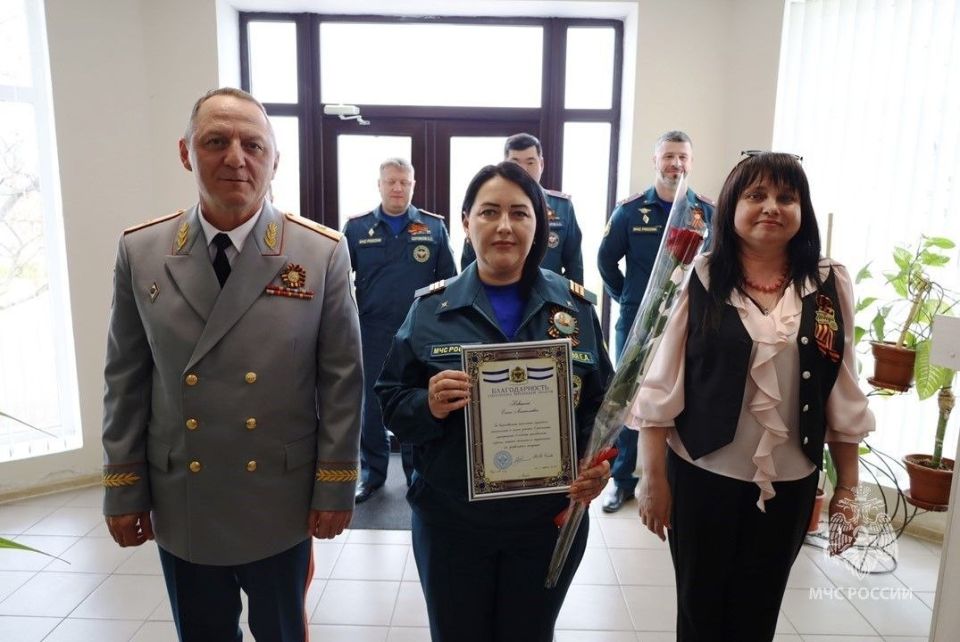 В МЧС Херсонской области наградили личный состав в честь Дня пожарной охраны В МЧС Херсонской области наградили личный состав в честь Дня пожарной охраны