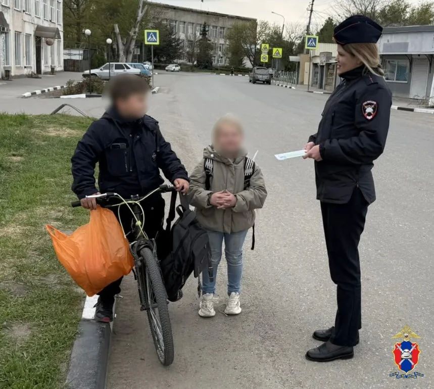 В Каланчакском округе Херсонской области сотрудники Госавтоинспекции провели профилактическое мероприятие с велосипедистами В Каланчакском округе Херсонской области сотрудники Госавтоинспекции провели профилактическое мероприятие с велосипедистами