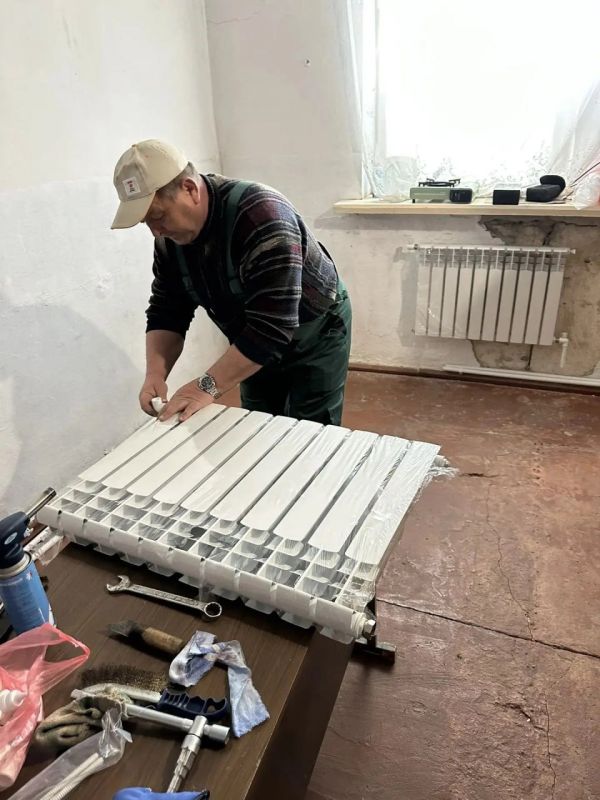 Рабочие из Краснодарского края подготовили школу Новотроицкого округа к отопительному сезону Рабочие из Краснодарского края подготовили школу Новотроицкого округа к отопительному сезону
