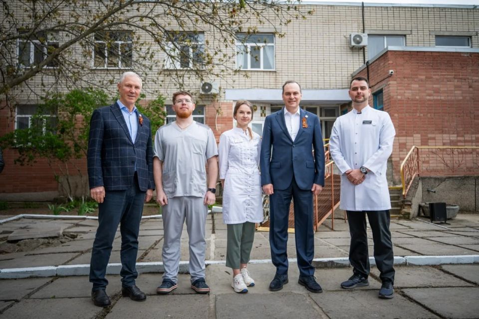 Владимир Сальдо и глава Республики Мордовия Артем Здунов посетили объекты шефской помощи Владимир Сальдо и глава Республики Мордовия Артем Здунов посетили объекты шефской помощи