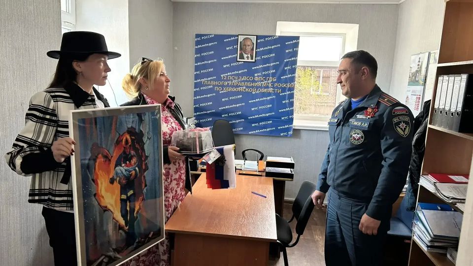 "ЕДИНАЯ РОССИЯ" поздравила отважных спасателей с Днём пожарной охраны! "ЕДИНАЯ РОССИЯ" поздравила отважных спасателей с Днём пожарной охраны!