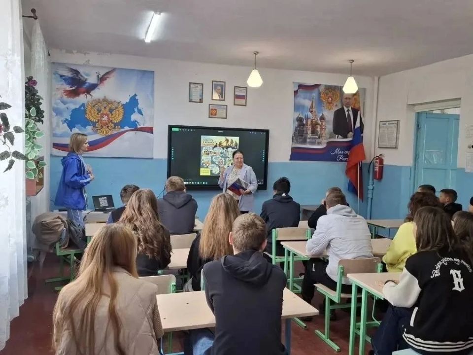 В Верхнесерогозской школе прошел урок для будущих избирателей В Верхнесерогозской школе прошел урок для будущих избирателей