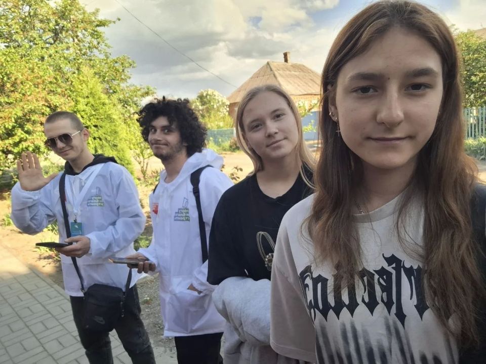 С Первомаем, молодёжь Херсонщины! С Первомаем, молодёжь Херсонщины!