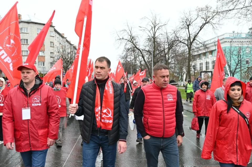 Рамиль Замалетдинов: Свой Первомай встретил на своей малой родине, в Ульяновске Рамиль Замалетдинов: Свой Первомай встретил на своей малой родине, в Ульяновске