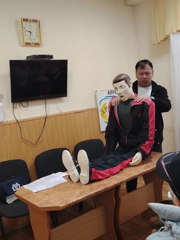 В Чаплинском центре соцобслуживания прошло обучение для помощников по уходу В Чаплинском центре соцобслуживания прошло обучение для помощников по уходу