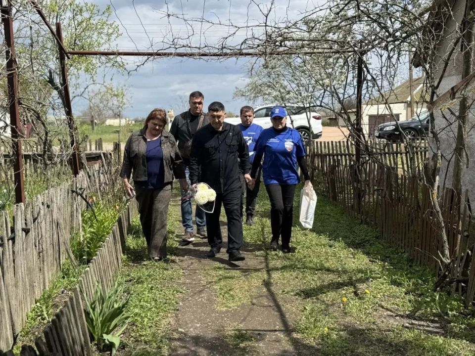Владимир Сальдо: В Новокиевке навестили 95-летнюю Таисию Илларионовну Владимир Сальдо: В Новокиевке навестили 95-летнюю Таисию Илларионовну