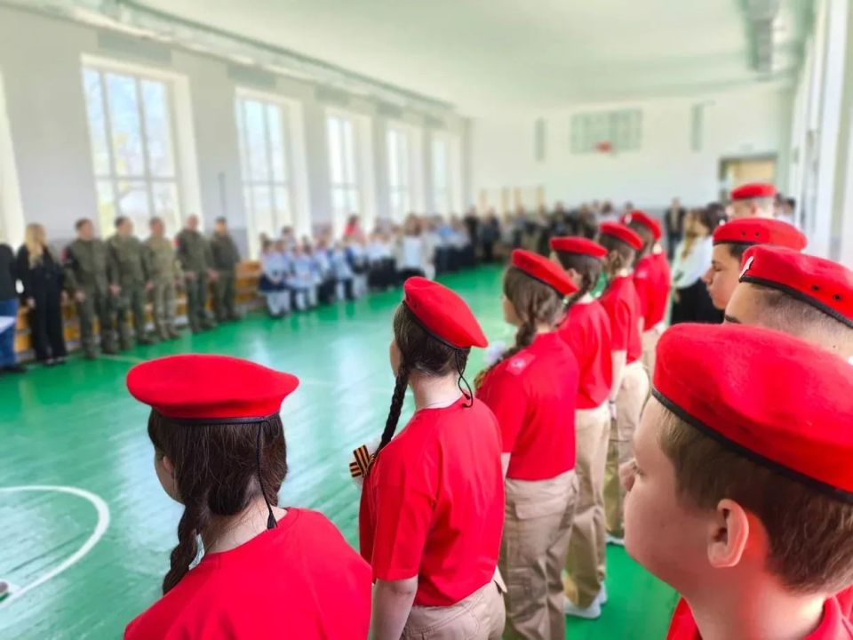 В Алешкинском округе открылось местное отделение "Юнармии" и сформирован первый юнармейский отряд В Алешкинском округе открылось местное отделение "Юнармии" и сформирован первый юнармейский отряд