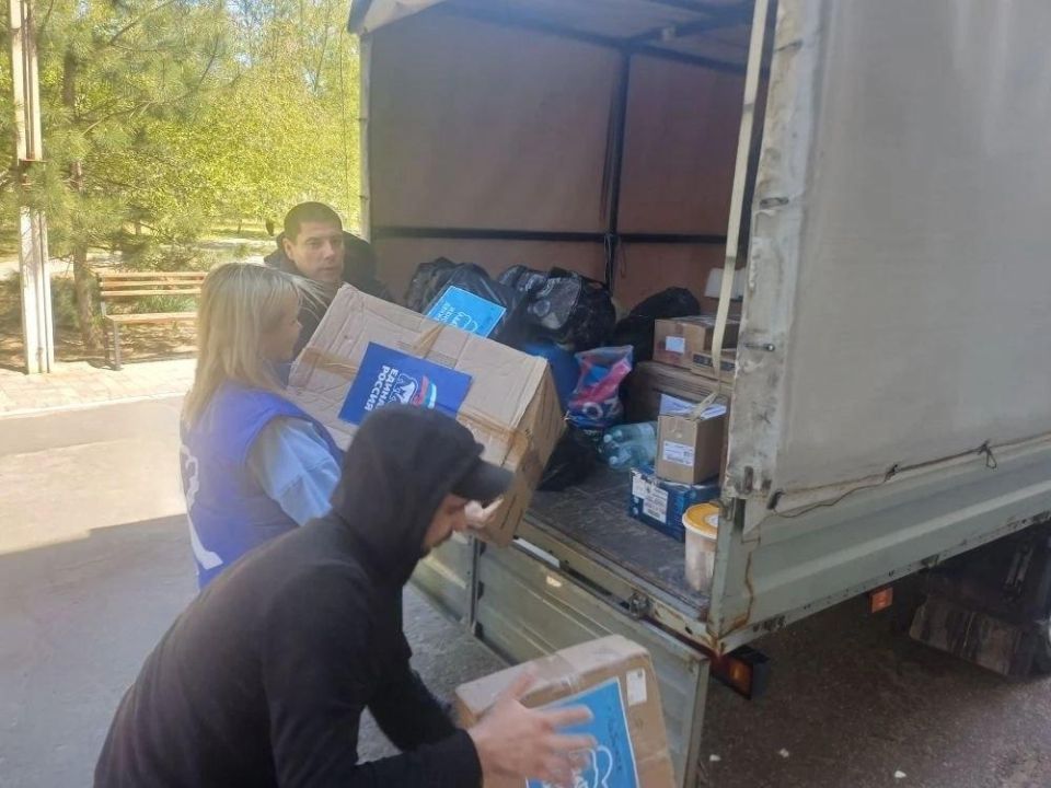 Лабинский район Кубани передал очередную партию гуманитарной помощи в Каховку Лабинский район Кубани передал очередную партию гуманитарной помощи в Каховку