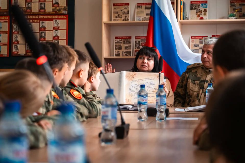 «Наследники Победы»: трогательный разговор о памяти с молодёжью Геническа «Наследники Победы»: трогательный разговор о памяти с молодёжью Геническа