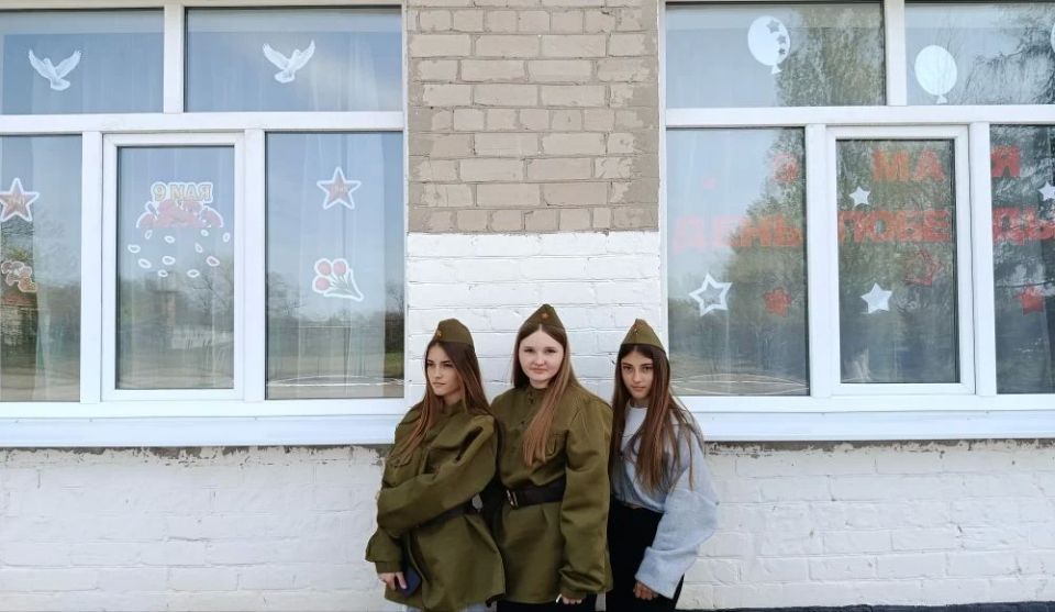 «Окна Победы» в Красненской школе «Окна Победы» в Красненской школе