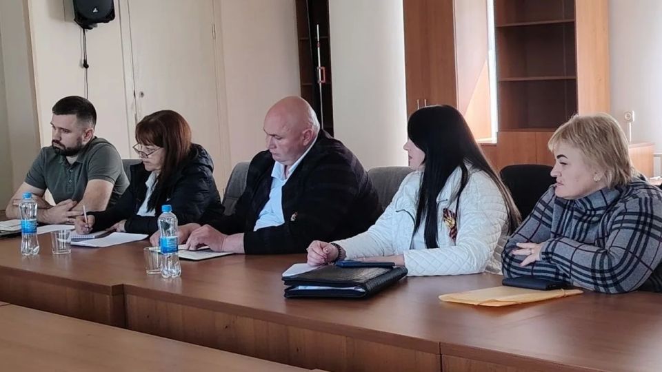 В администрации Скадовского округа прошло заседание комиссии по чрезвычайным ситуациям В администрации Скадовского округа прошло заседание комиссии по чрезвычайным ситуациям