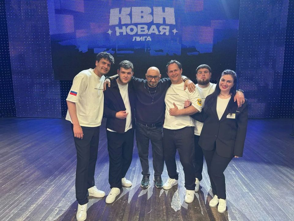 Херсонская команда КВН "Еноты двух морей" вышли в четвертьфинал Центральной Донецкой лиги КВН Херсонская команда КВН "Еноты двух морей" вышли в четвертьфинал Центральной Донецкой лиги КВН