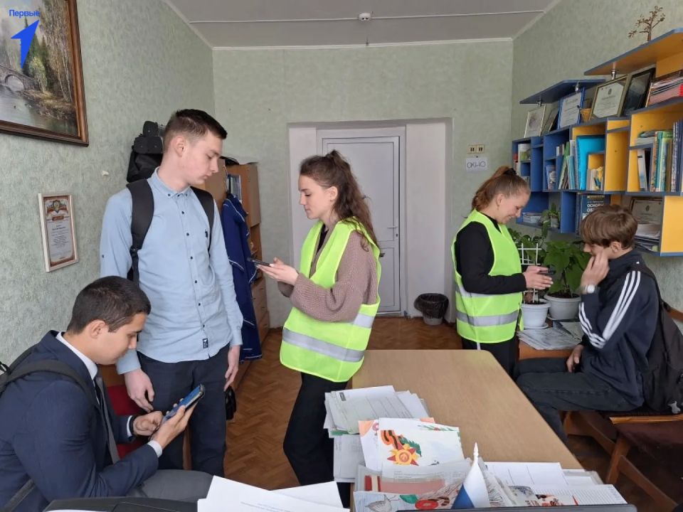 Первые помогают сделать Чаплинский округ еще комфортнее Первые помогают сделать Чаплинский округ еще комфортнее
