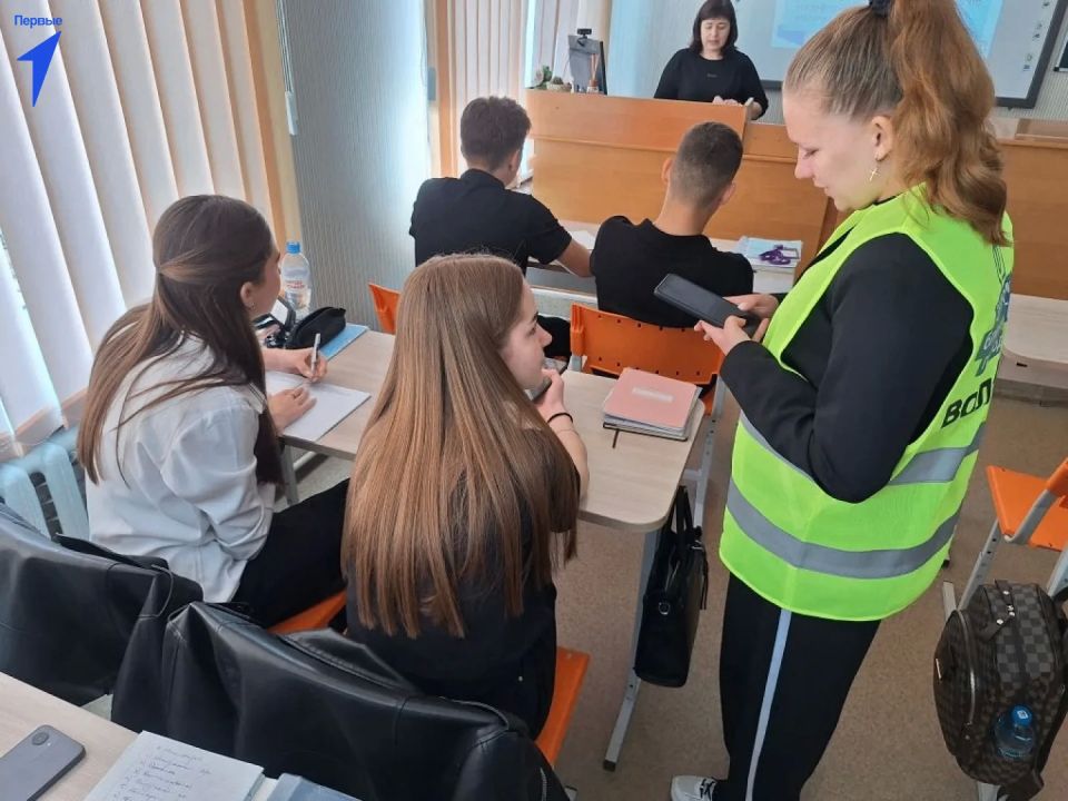Первые помогают сделать Чаплинский округ еще комфортнее Первые помогают сделать Чаплинский округ еще комфортнее