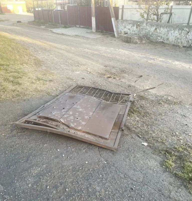 ВСУ атаковали в Каховском округе АЗС, вышку связи и жилые дома ВСУ атаковали в Каховском округе АЗС, вышку связи и жилые дома