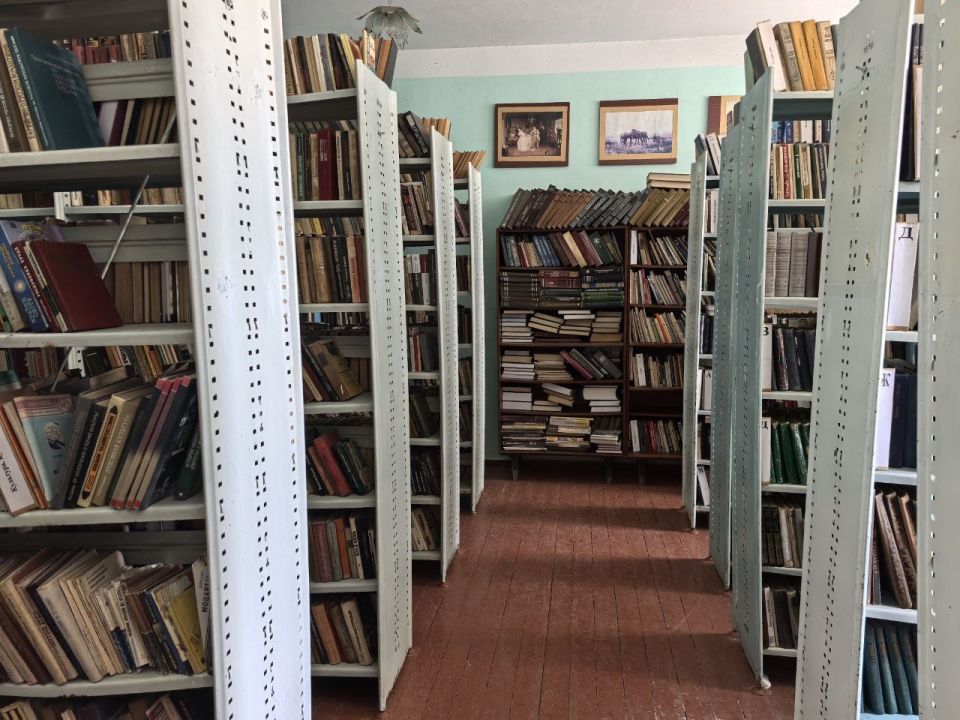 С рабочим визитом посетил Ивановский дом культуры совместно с представителями Администрации и руководством клуба С рабочим визитом посетил Ивановский дом культуры совместно с представителями Администрации и руководством клуба