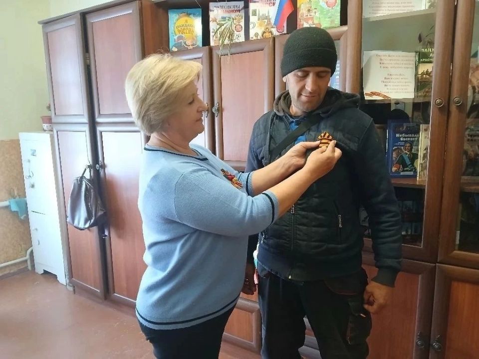 «Я помню! Я горжусь!»: сельские библиотеки Чаплинского округа присоединились к акции «Георгиевская ленточка» «Я помню! Я горжусь!»: сельские библиотеки Чаплинского округа присоединились к акции «Георгиевская ленточка»