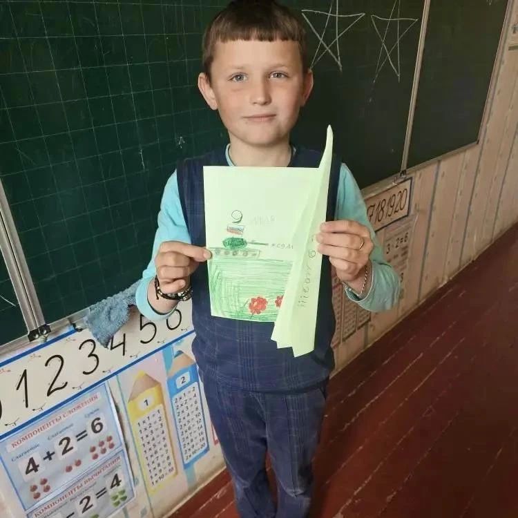 9 Мая начинается не с парада, а с простого детского понимания: за что мы благодарим 9 Мая начинается не с парада, а с простого детского понимания: за что мы благодарим