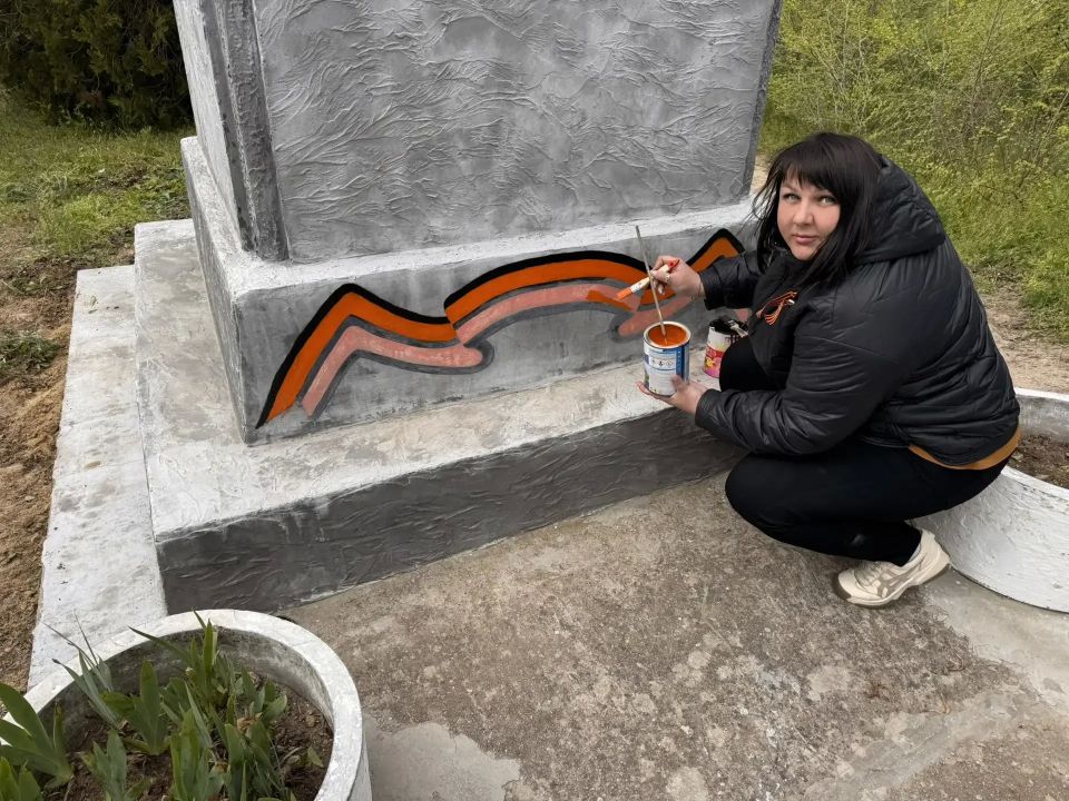 К Великой Победе — с заботой и уважением: в Михайловке Скадовского округа прошла плановая уборка К Великой Победе — с заботой и уважением: в Михайловке Скадовского округа прошла плановая уборка