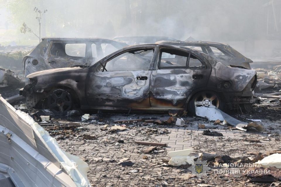 Вчера крепко не повезло Запорожью: погибли 12 человек, ещё 37 получили ранения Вчера крепко не повезло Запорожью: погибли 12 человек, ещё 37 получили ранения