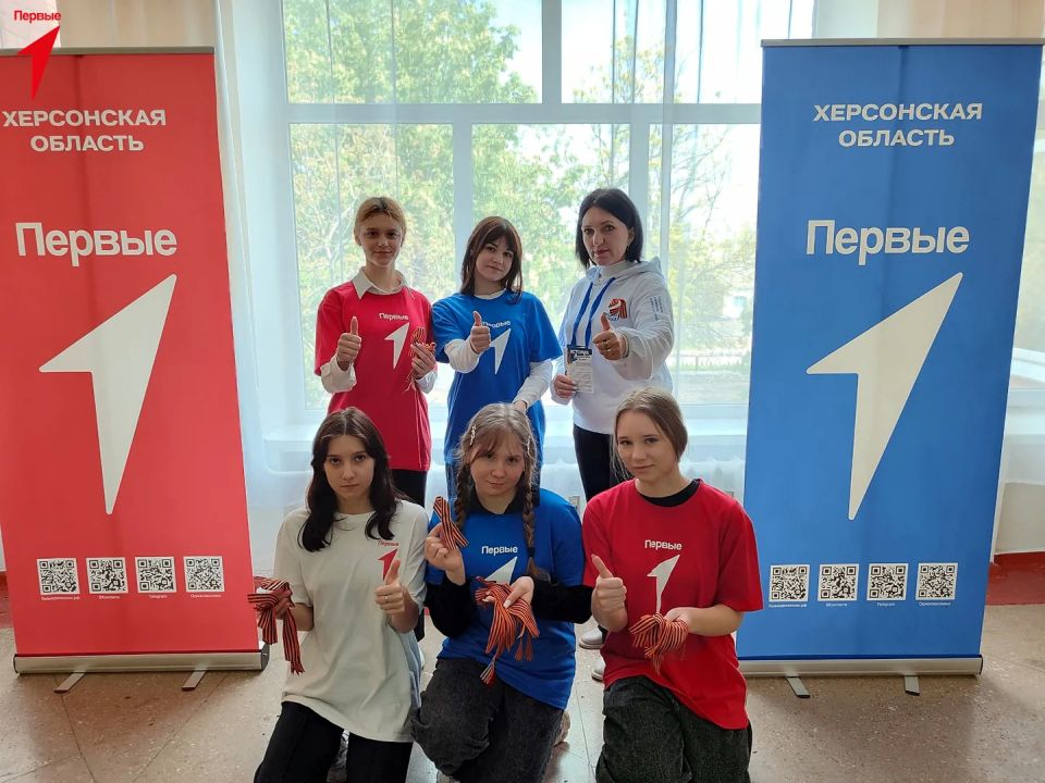 Первые Новотроицкой школы № 2 присоединились к акции «Георгиевская ленточка» Первые Новотроицкой школы № 2 присоединились к акции «Георгиевская ленточка»