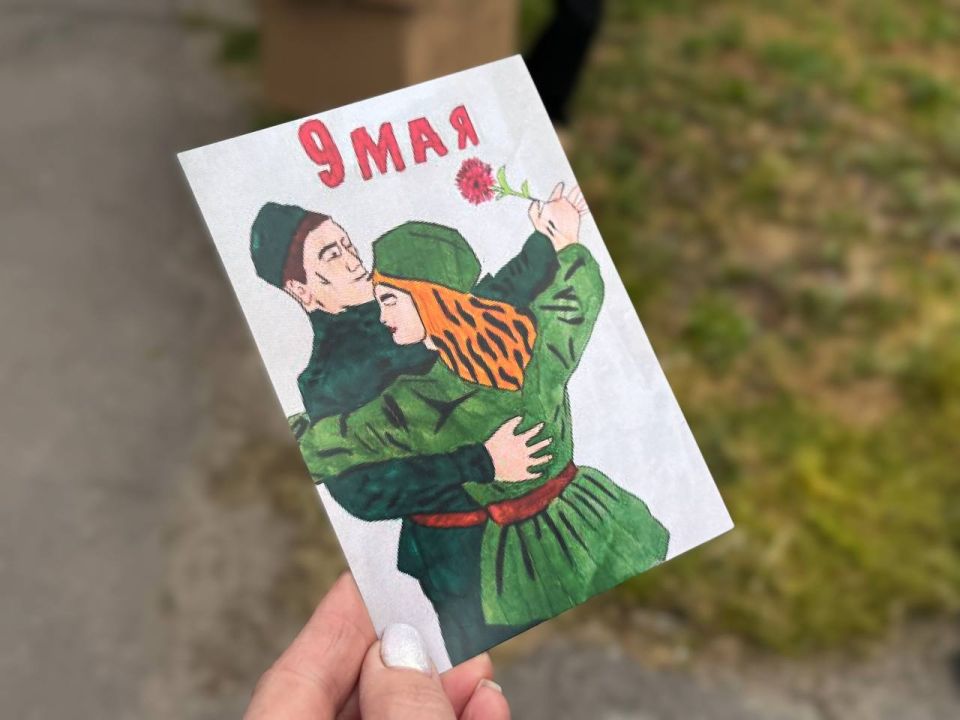 Ветеран СВО навестил детей Великой Отечественной войны в преддверии 9 Мая Ветеран СВО навестил детей Великой Отечественной войны в преддверии 9 Мая