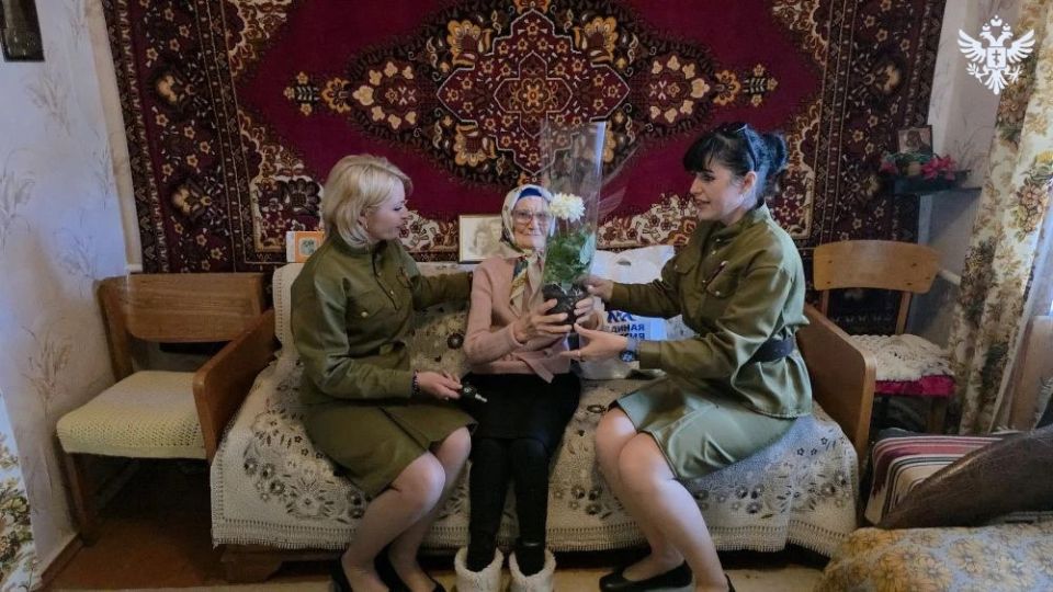 «Единая Россия» начала поздравлять участников Великой Отечественной войны с наступающим Днём Победы «Единая Россия» начала поздравлять участников Великой Отечественной войны с наступающим Днём Победы