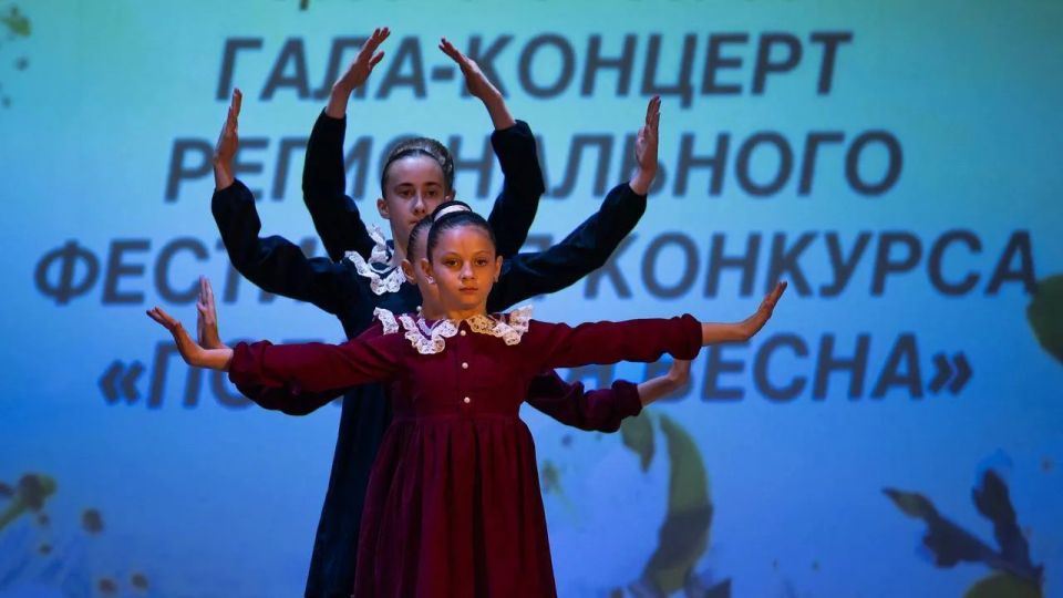 Владимир Сальдо: Посетил гала-концерт фестиваля «Победная весна — 2026» в Геническе Владимир Сальдо: Посетил гала-концерт фестиваля «Победная весна — 2026» в Геническе