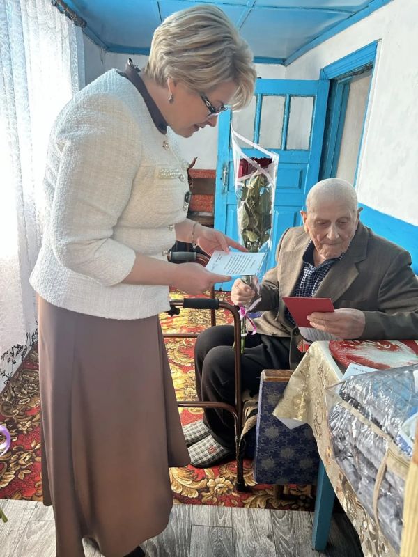 Марина Островская поздравила дошедшего до Берлина ветерана из Херсонской области с вековым юбилеем Марина Островская поздравила дошедшего до Берлина ветерана из Херсонской области с вековым юбилеем
