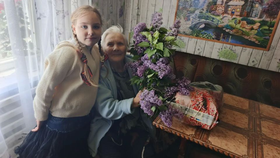 “Узелки памяти”: В селе Семихатка подарили тепло тем, чьё детство опалила война “Узелки памяти”: В селе Семихатка подарили тепло тем, чьё детство опалила война