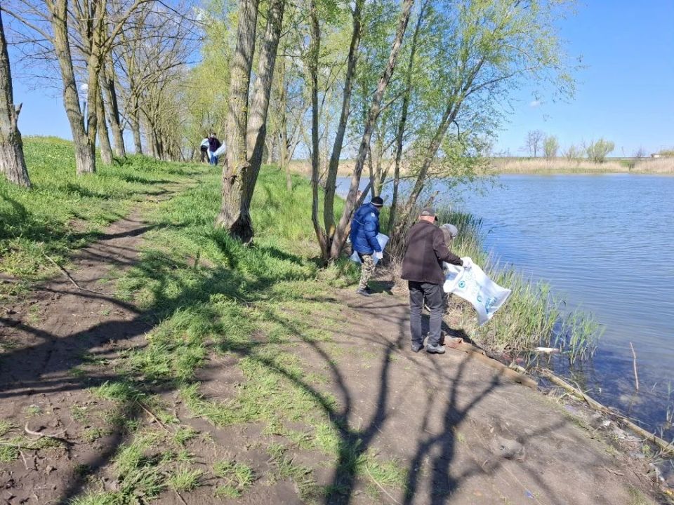 В Громовке прошла экологическая акция «Вода России» В Громовке прошла экологическая акция «Вода России»