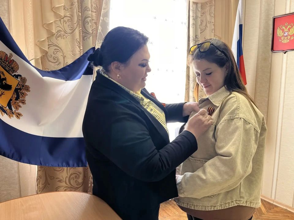В районных отделах ЗАГС отметили День возвращения исторического Герба Херсонской области В районных отделах ЗАГС отметили День возвращения исторического Герба Херсонской области