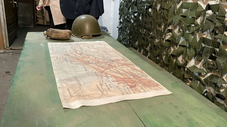 Павел Тропкин: Необычное памятное место появилось в Константиновской школе Павел Тропкин: Необычное памятное место появилось в Константиновской школе
