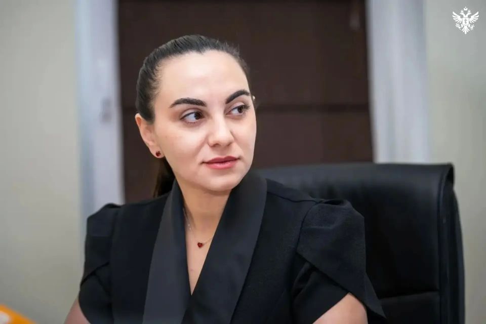 Владимир Сальдо поручил создать жилищный фонд для детей-сирот и решить проблемы с транспортом в двух округах Владимир Сальдо поручил создать жилищный фонд для детей-сирот и решить проблемы с транспортом в двух округах