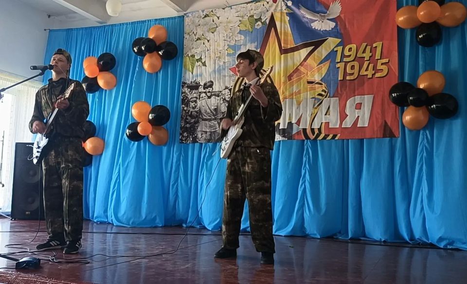 В Строгановке состоялся торжественный концерт ко Дню Великой Победы В Строгановке состоялся торжественный концерт ко Дню Великой Победы