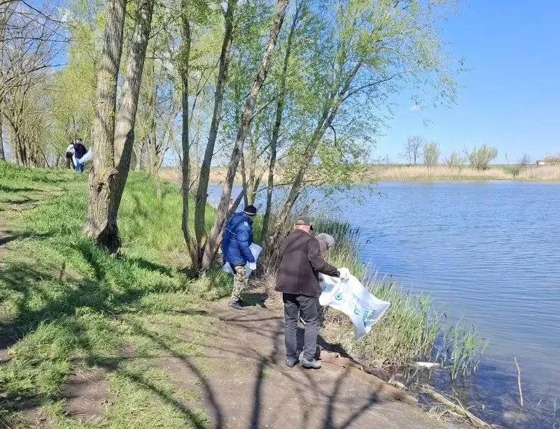 Более 30 человек присоединились к экологической акции "Вода России" в Громовке Новотроицкого округа Более 30 человек присоединились к экологической акции "Вода России" в Громовке Новотроицкого округа