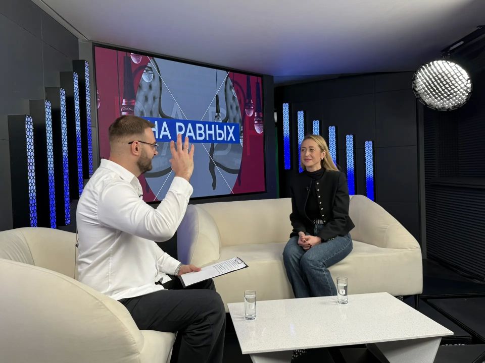 Марина Захарова дала интервью телеканалу «Таврия» Марина Захарова дала интервью телеканалу «Таврия»