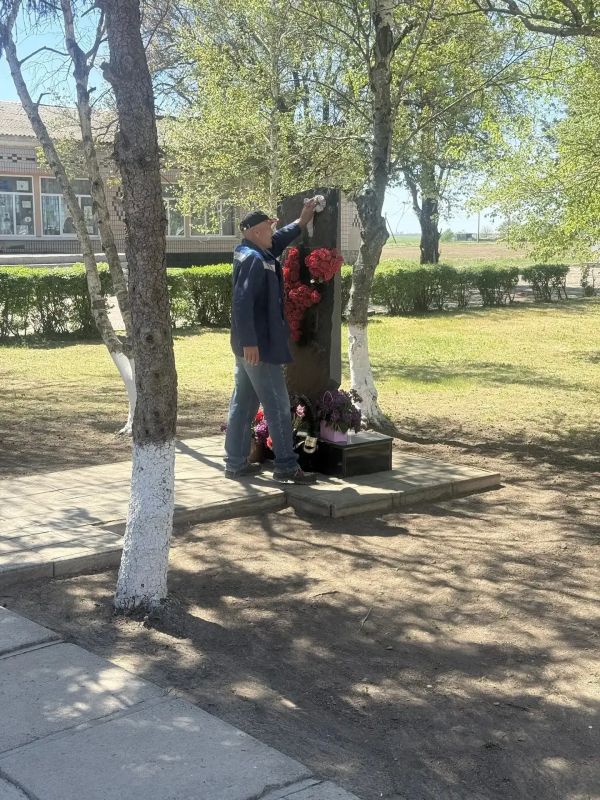 В Каланчакском округе прошли субботники ко Дню Победы В Каланчакском округе прошли субботники ко Дню Победы