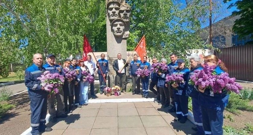 По случаю празднования Дня Победы в Мелитопольском локомотивном депо прошли памятные мероприятия По случаю празднования Дня Победы в Мелитопольском локомотивном депо прошли памятные мероприятия