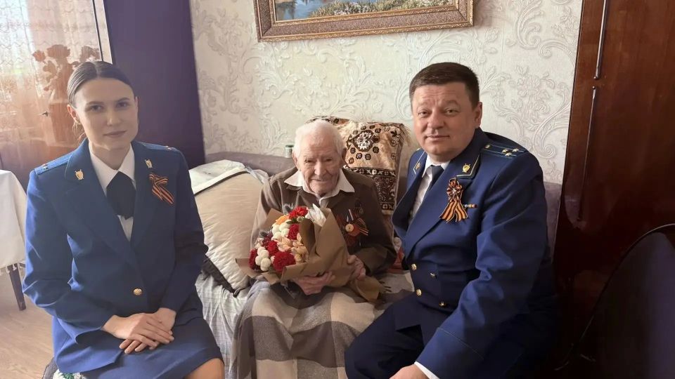РУКОВОДИТЕЛИ ПРОКУРАТУРЫ РЕСПУБЛИКИ ПОЗДРАВИЛИ ВЕТЕРАНОВ ВЕЛИКОЙ ОТЕЧЕСТВЕННОЙ ВОЙНЫ С ПРИБЛИЖАЮЩЕЙСЯ 81-Й ГОДОВЩИНОЙ ПОБЕДЫ РУКОВОДИТЕЛИ ПРОКУРАТУРЫ РЕСПУБЛИКИ ПОЗДРАВИЛИ ВЕТЕРАНОВ ВЕЛИКОЙ ОТЕЧЕСТВЕННОЙ ВОЙНЫ С ПРИБЛИЖАЮЩЕЙСЯ 81-Й ГОДОВЩИНОЙ ПОБЕДЫ