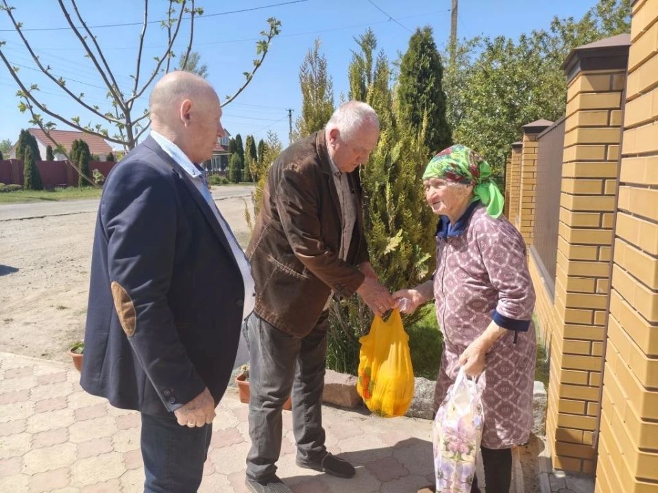 Предприниматели Каланчакского округа поздравили ветеранов с Днём Победы Предприниматели Каланчакского округа поздравили ветеранов с Днём Победы
