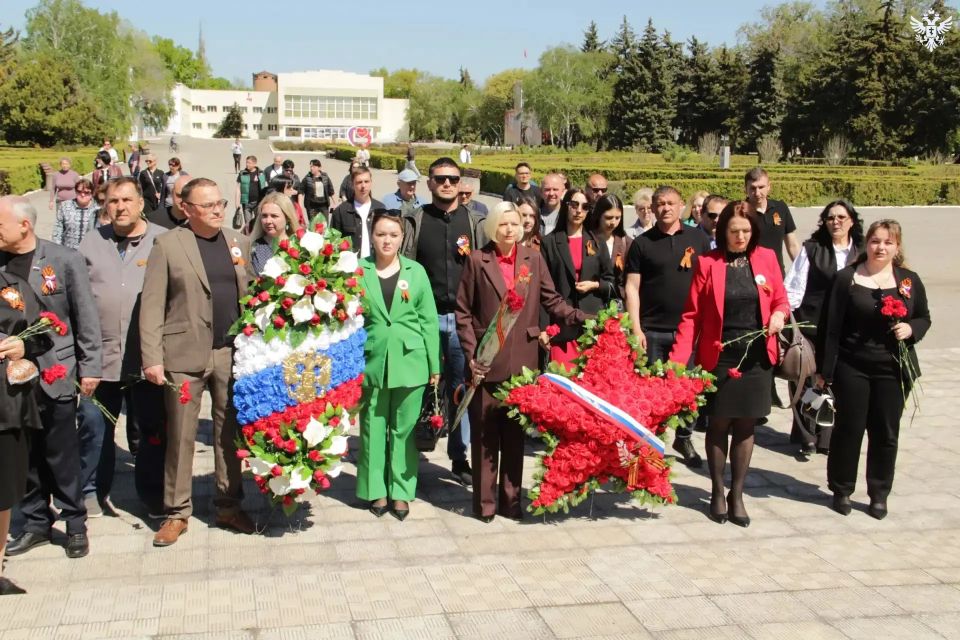 В Чаплинке провели митинг, посвящённый Дню Великой Победы В Чаплинке провели митинг, посвящённый Дню Великой Победы