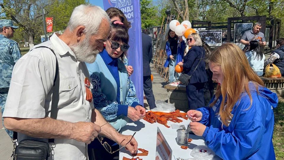 Настоящий пункт связиста времен Великой Отечественной развернула Единая Россия в Геническе Настоящий пункт связиста времен Великой Отечественной развернула Единая Россия в Геническе
